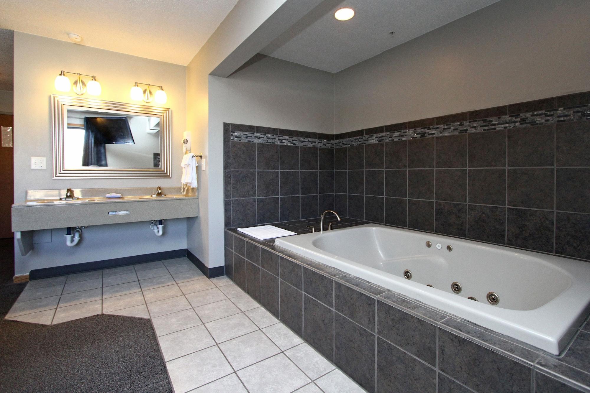 New Victorian Inn & Suites Kearney Bagian luar foto