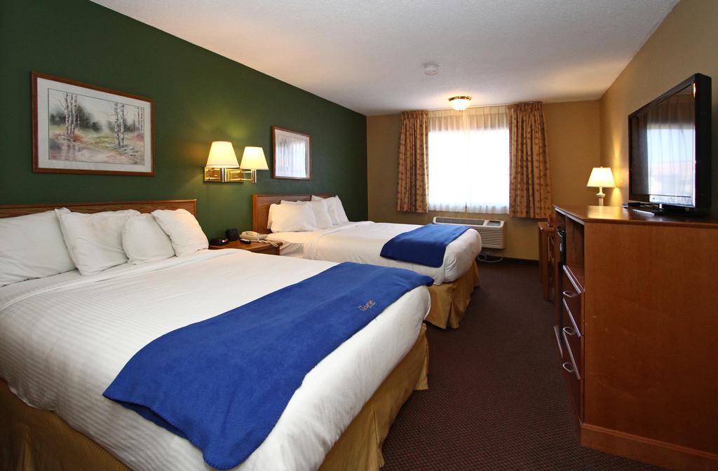 New Victorian Inn & Suites Kearney Bagian luar foto