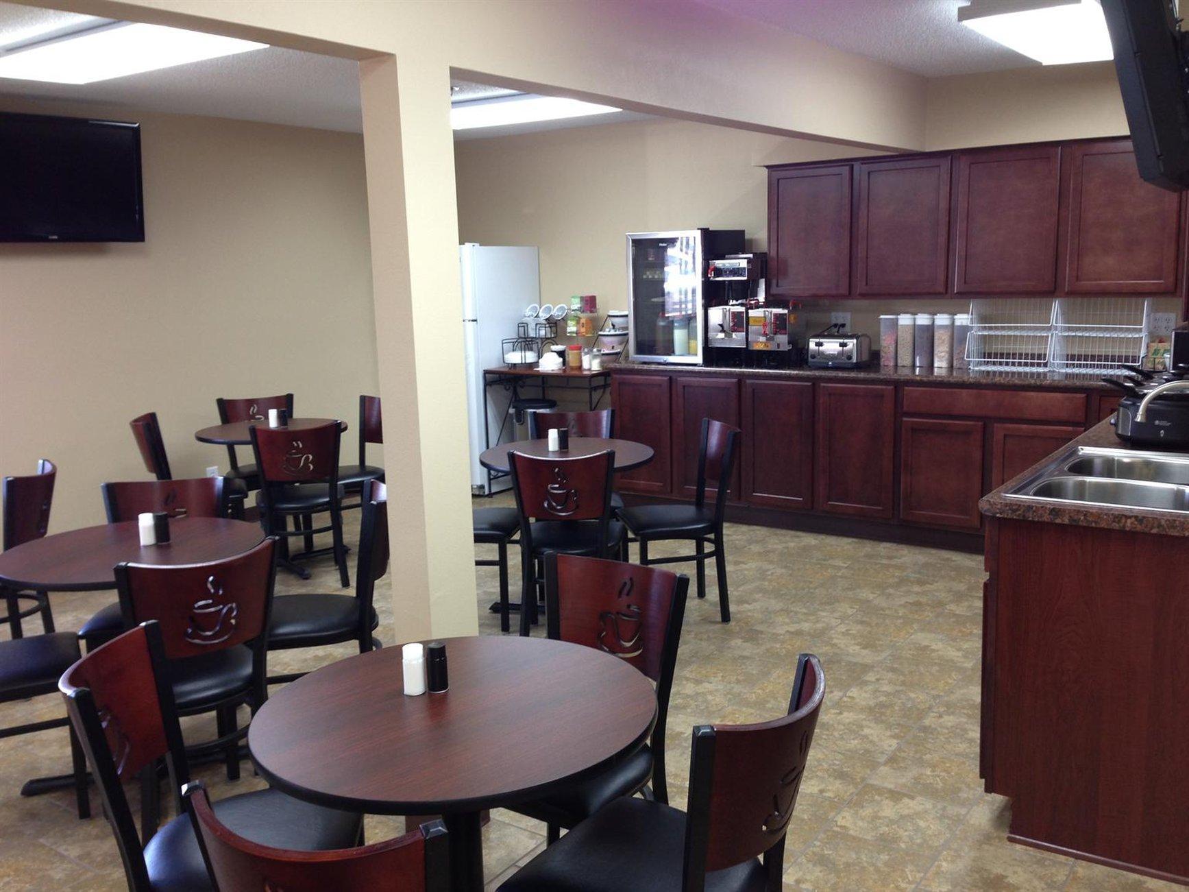 New Victorian Inn & Suites Kearney Bagian luar foto