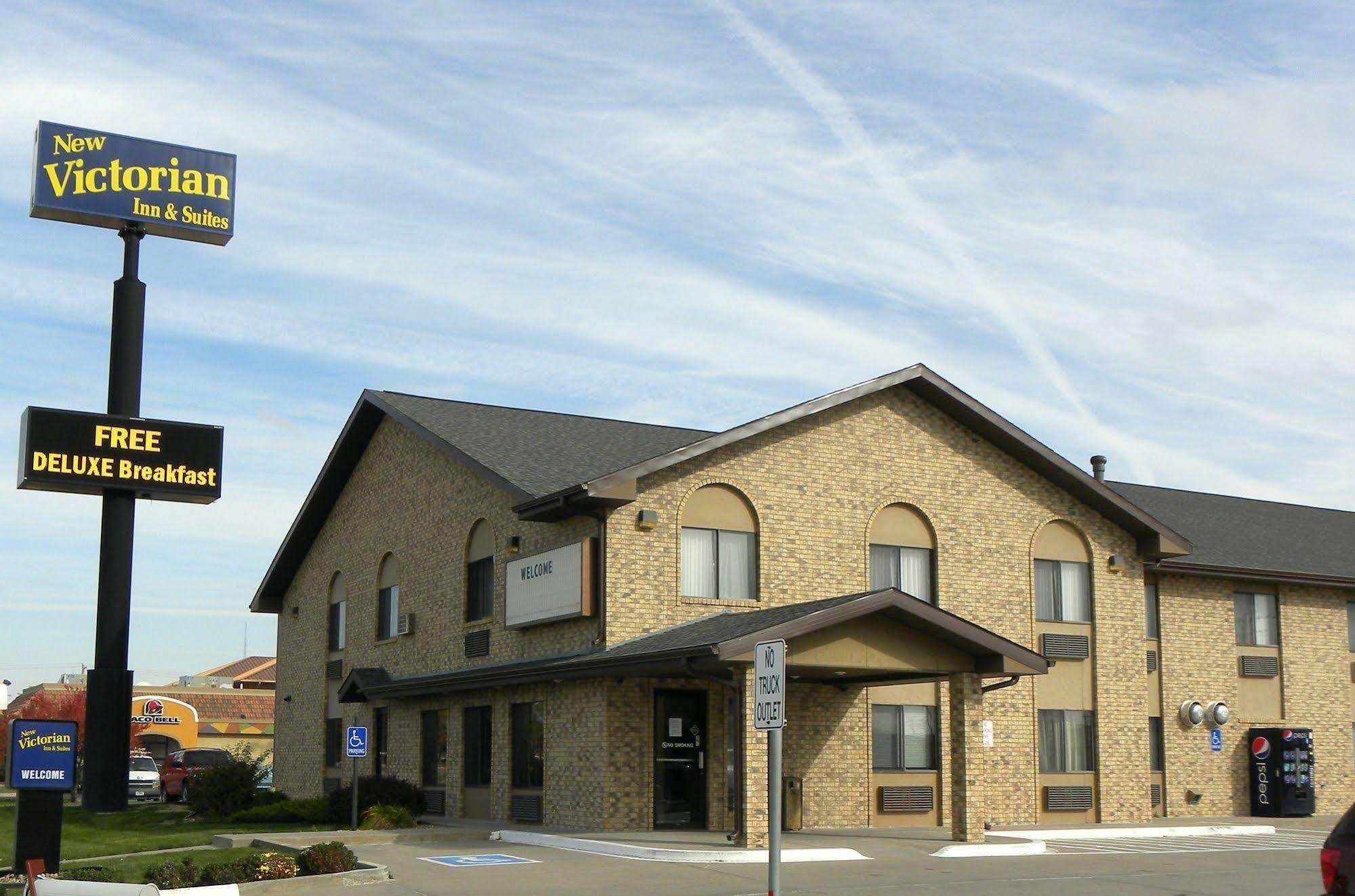 New Victorian Inn & Suites Kearney Bagian luar foto
